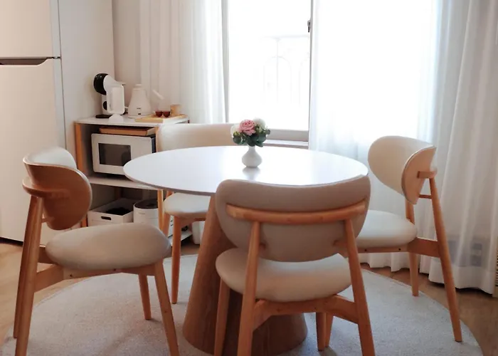 Apartment Wehouse Mapo 위하우스 마포 대흥역 5분 홍대 합정 망원시장 명동 연남 경의선숲길 *